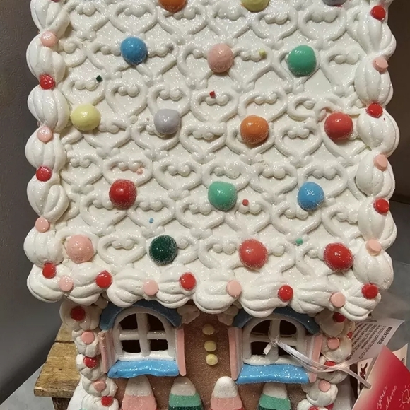 Claydough Gingerbread Lighted House 14” Gumdrop/Candy Christmas Pre-Lit - Picture 3 of 4